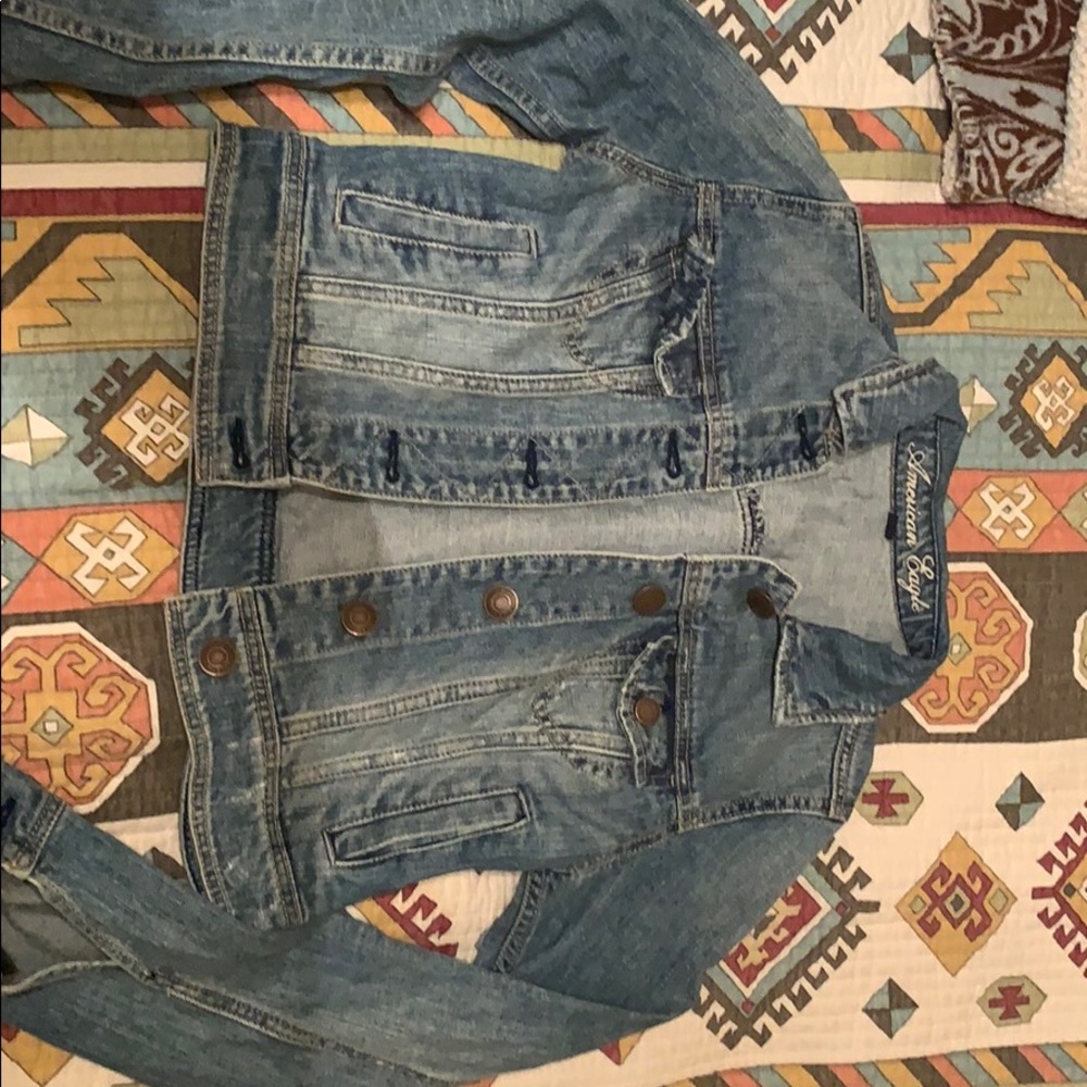 American Eagle Cropped Denim Jacket